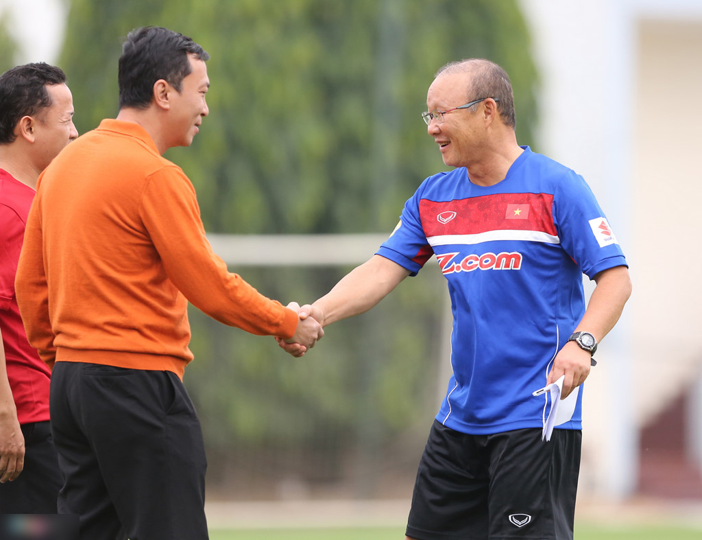 HLV Park Hang-seo yêu cầu Công Phượng tập thêm cùng tân binh